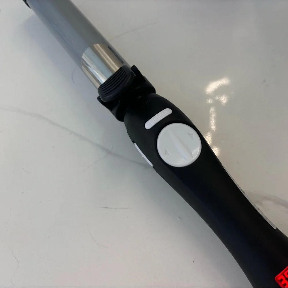 The Beachwaver Co. Black and Silver Curling Wand